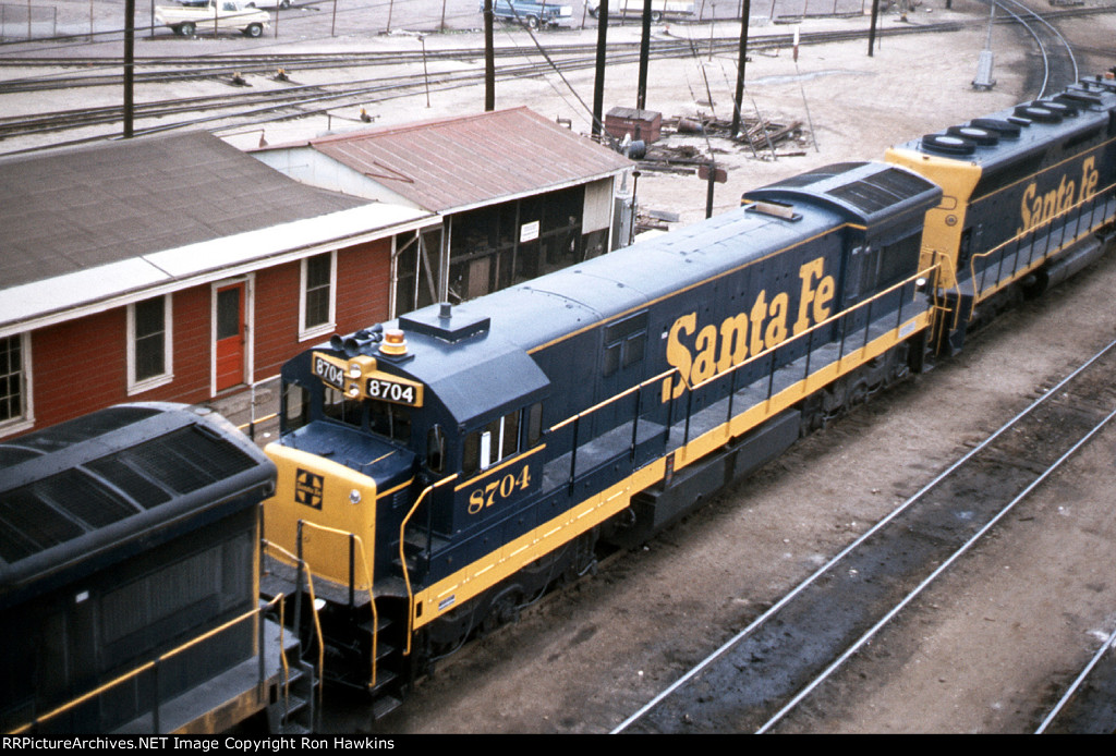 ATSF 8704